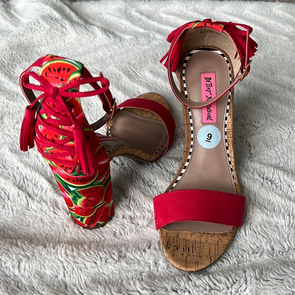 Betsey Johnson Rallo Watermelon Heels! Size: 9! BRAND NEW!